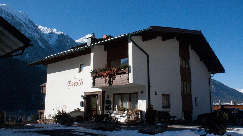 Haus Gerold Hotel Оец Екстериор снимка